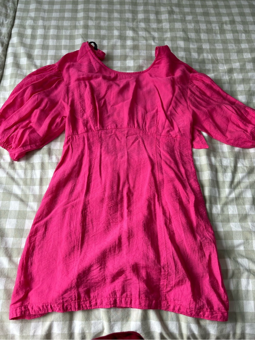Women’s Pink Puff-Sleeve Short Dress